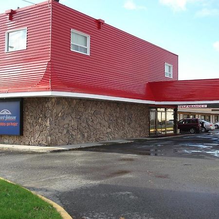 Howard Johnson By Wyndham Cornwall Ngoại thất bức ảnh